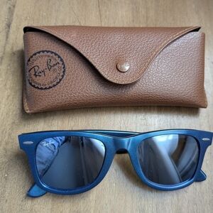 Ray-Ban Metallic Blue Sunglasses with Tan Case